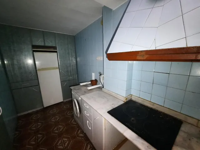 EXCELENTES POSIBILIDADES EN ZCNA CENTRO DE AYORA — 8