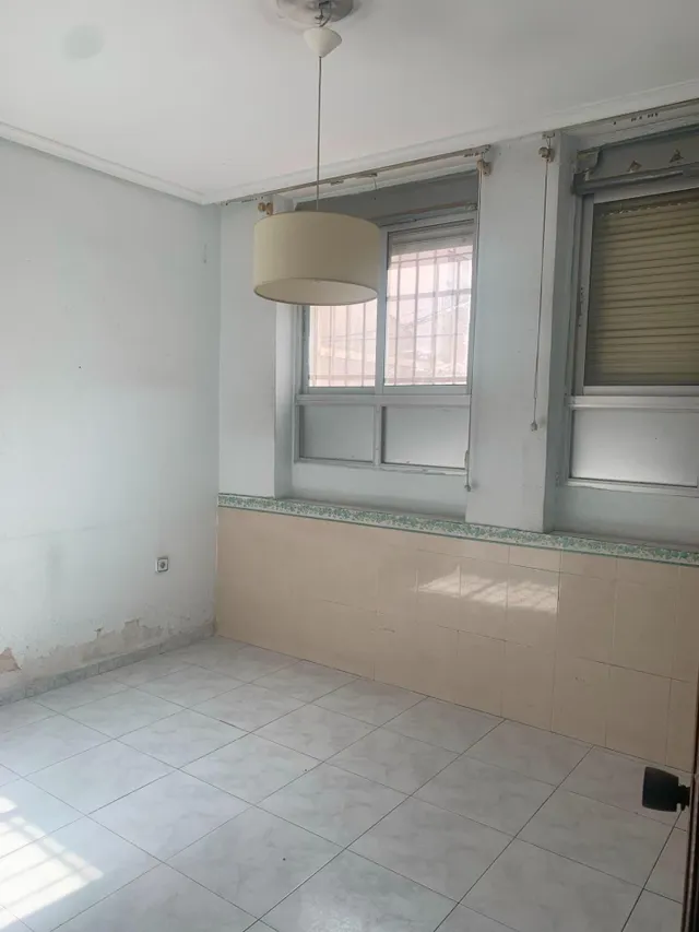 Acogedora Planta Baja en Altozano, Alicante por €122.000 — 9