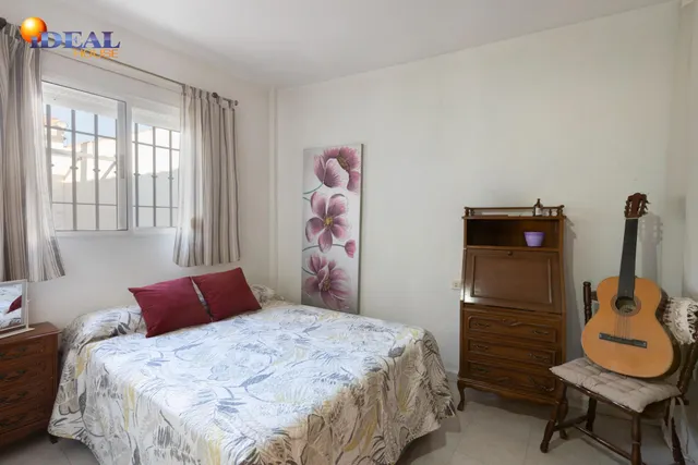 Vivienda unifamiliar adosada junto a polideportivo de Gójar — 28