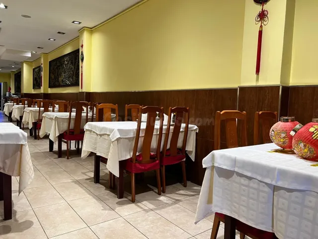 LOCAL COMERCIAL EN LA CREU ALTA - foto 3