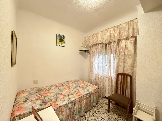 EDIFICIO/HOSTAL EN PLENO CORAZÓN DE SANTA POLA — 9
