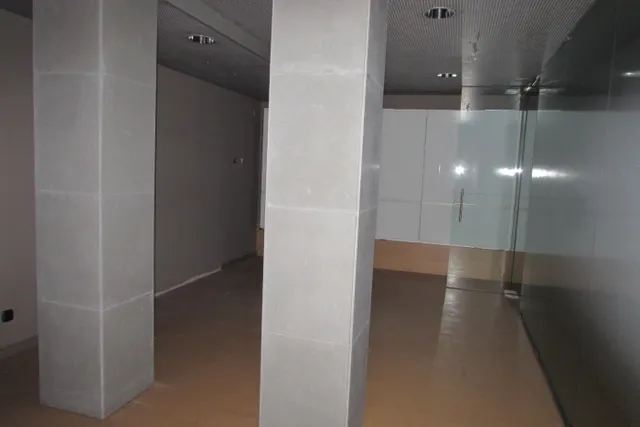 LOCAL COMERCIAL EN VENDA SITUAT A VILANOVA DEL CAMÍ — 11
