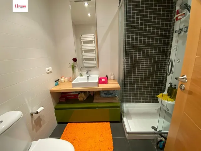 Exclusivo Adosado Seminuevo en Burgos - Zona Universidad — 24