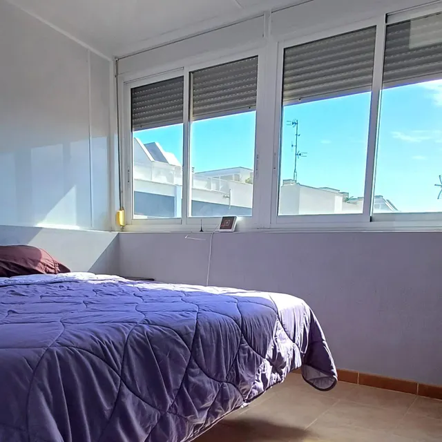 Amplia vivienda en urbanización con aparcamiento y piscina — 48