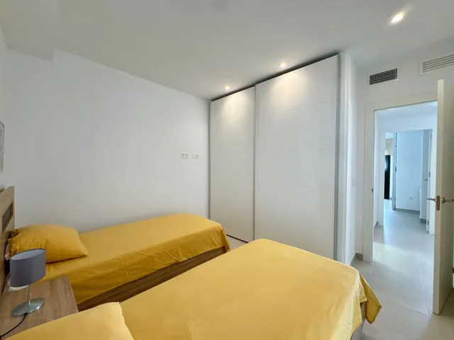 Apartamento 2 habitaciones 77m² en venta - Zona Pueblo — 18