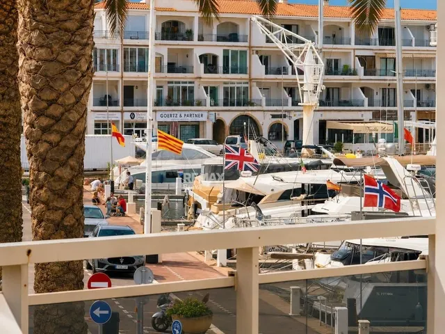 Empuriabrava | Apartamento en el Puerto – Club Náutico - foto 3