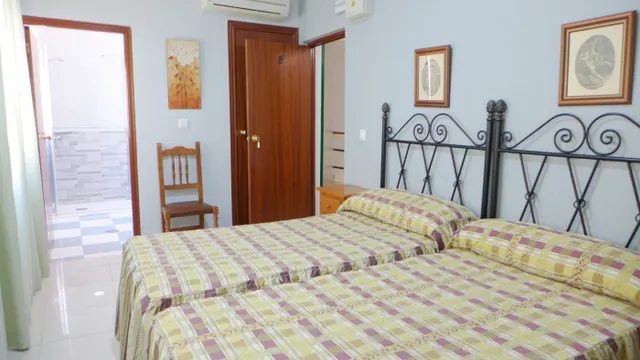 Se vende Hostal-Pensión — 16
