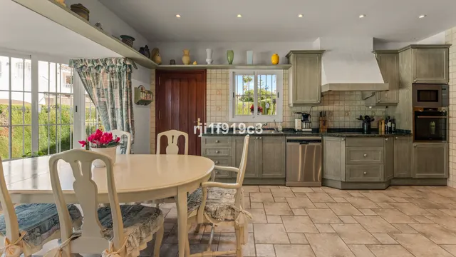 Chalet 4 habitaciones 571m² en venta - Marbella — 29