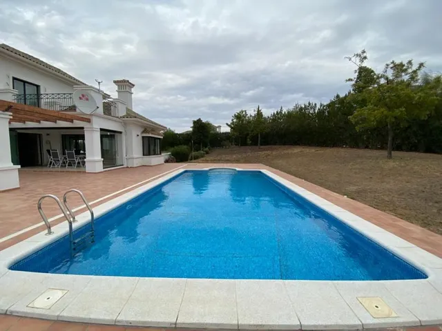VILLA DE LUJO EN EL CAMPO DE GOLF — 39