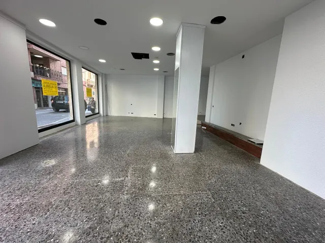 Local comercial en Alquiler en Lliria — 7