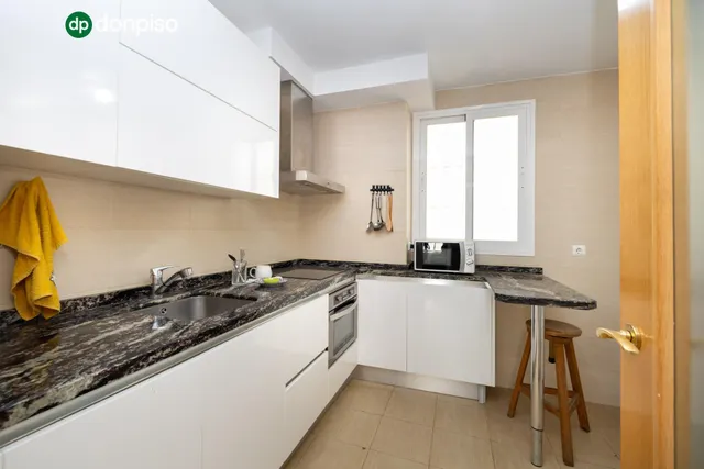 VPO - PISO DE 2 habitaciones CON GARAJE, TRASTERIO Y PATIO DE 82 M2 — 8