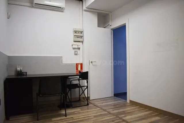 Local de 50 m2 en Av Madrid, frente al Mercado Delicias y junto Pso. Calanda — 5
