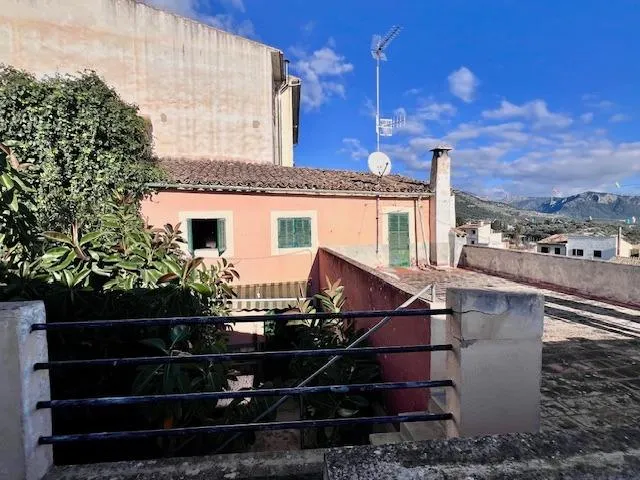 Exclusiva Casa en Venta en Selva – Vistas Impresionantes a la Serra de Tramuntana — 17