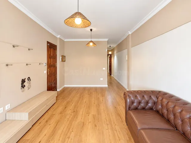 Piso 3 dormitorios con patio, suite y 2 plazas de garajes en Telde — 4