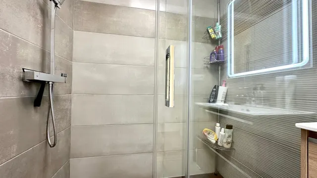 Bungalow bajo en Torrevieja con piscina y parking incluido — 18