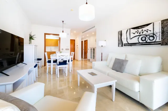 Apartamento de 3 dormitorios en el Albir - foto 4