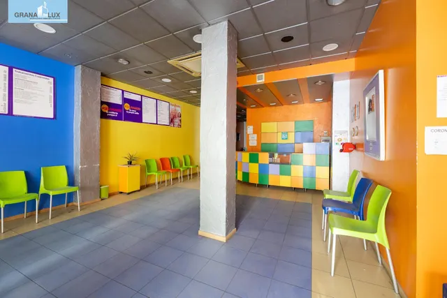 🏢 LOCAL COMERCIAL EN VENTA - ZONA PLAZA DE TOROS, GRANADA — 32