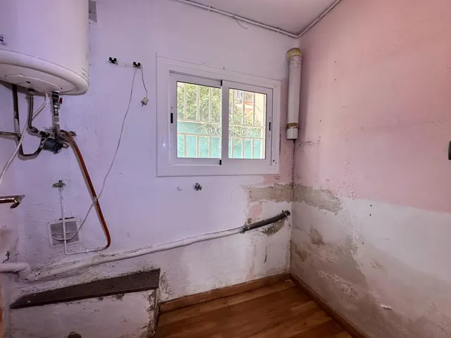 Se vende casa en la bisbal del penedes, zona priorat bisbal — 33