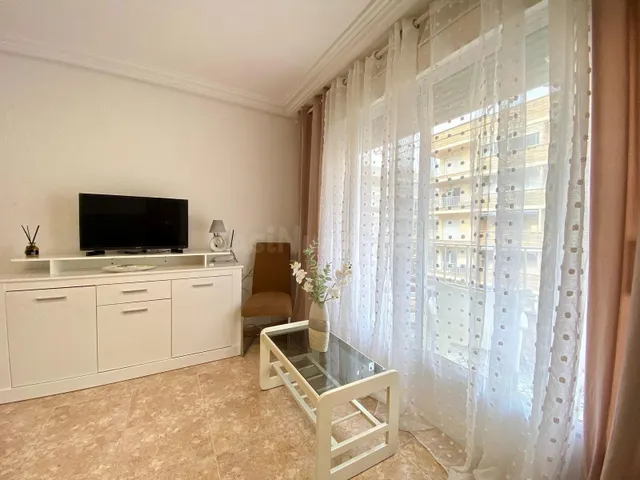 Apartamento a 50 metros del mar en Torrevieja — 4