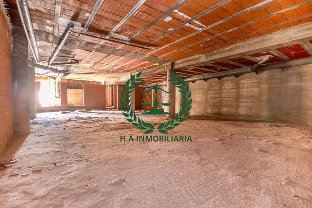 SE VENDE LOCAL EN TORRELAGUNA. PVP.151.000 — 17