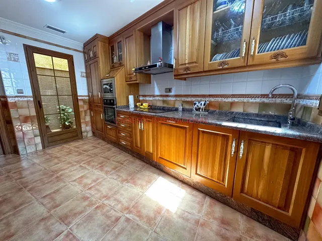 CASA DE NUEVA CONSTRUCCIÓN, AÑO 2011 EN ORIHUELA — 4