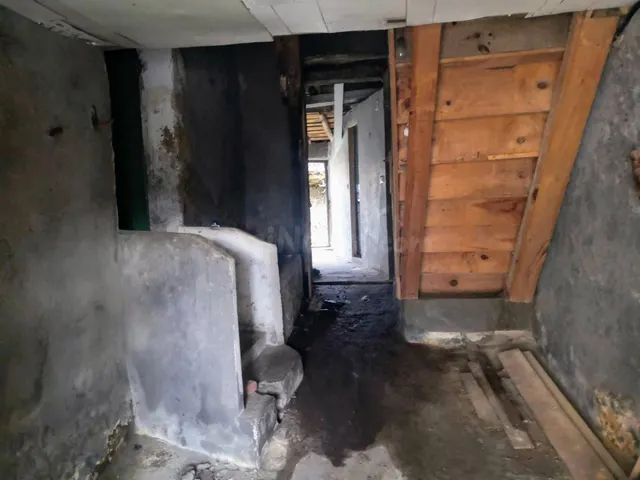 Casa para restaurar en la zona de Noicela - foto 2
