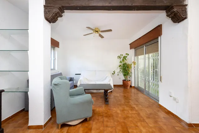 Preciosa casa en Ogíjares con piscina y jardín - foto 5