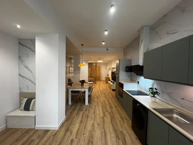 ACOGEDOR Y ESPACIOSO PISO EN  RUIZ TAFUR, CORDOBA CAPITAL. — 5