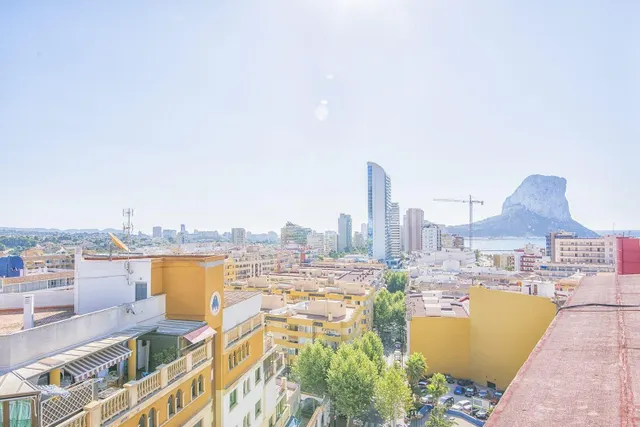 SE VENDE Moderno Apartamento Reformado en Calpe con Vistas a