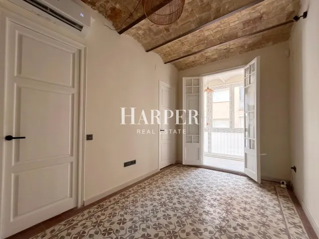 Piso reformado con elementos originales en el corazón de Vila de Gràcia 3hab — 14