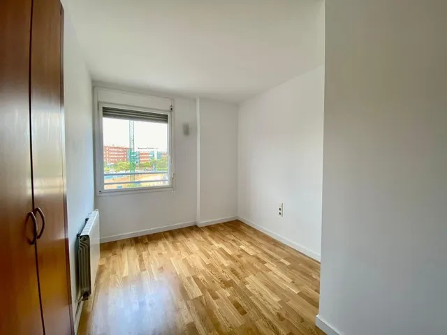 Piso en Venta Exterior con Piscina Comunitaria e Inquilino — 24