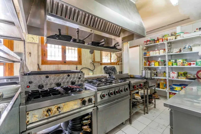 Oportunidad de negocio/inversión Restaurante PINOCCHIO piscina y gran parcela — 13
