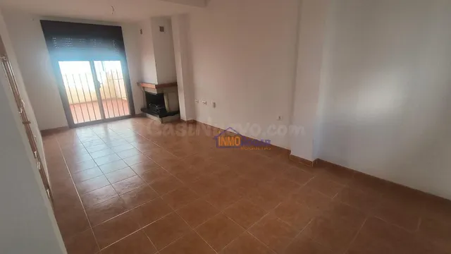 Amplio Adosado en el Corazón de Fondon por solo €125,000 — 3