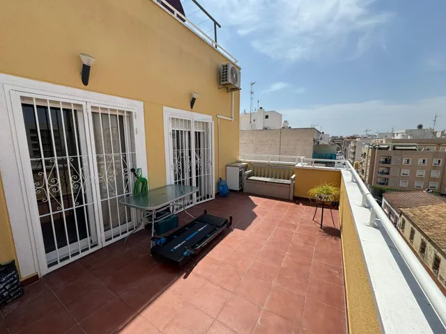 ATICO 2 DORMITORIOS PLAYA DEL CURA Y estación AUTOBUSES 136.000€ — 22