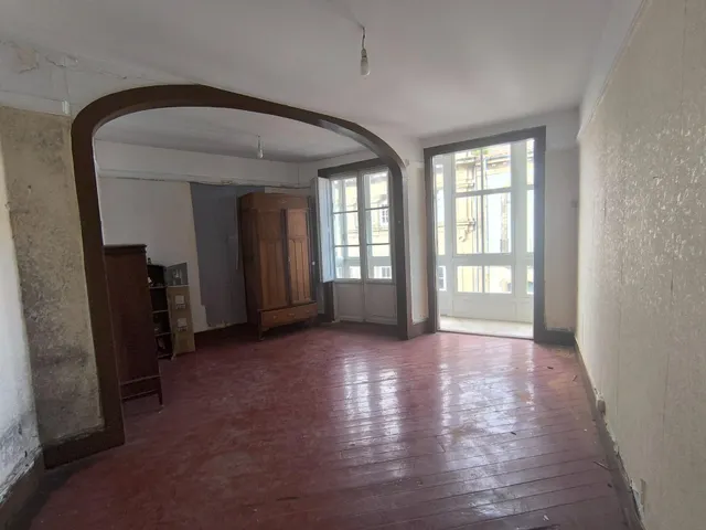 EDIFICIO EN CASCO HISTÓRICO — 4