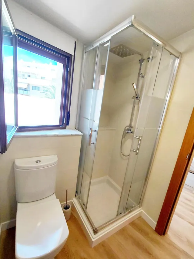 Exclusivo ático dúplex en alquiler con vistas al mar — 30