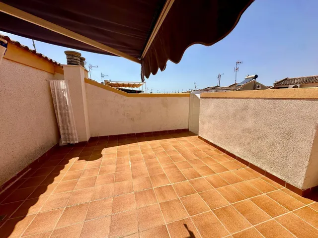 Encantadora vivienda de 3 habitaciones en Urb. La Dorada (Los Alcázares): Espacio, luz y un entorno inmejorable frente a parque — 39