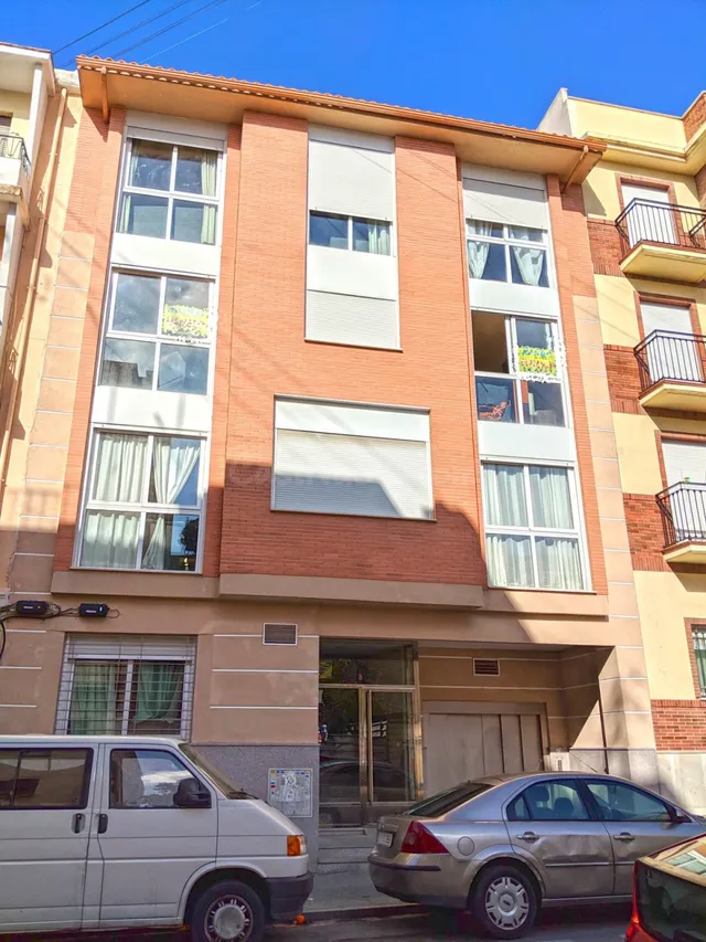 ¡Oportunidad de Inversión en el Corazón de Granada! — 5
