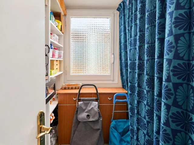 Ático céntrico de 77 m2 con 3 habitaciones y balcón — 8