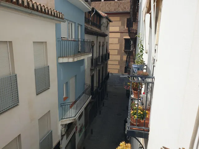 Piso junto calle san anton y recogidas — 15