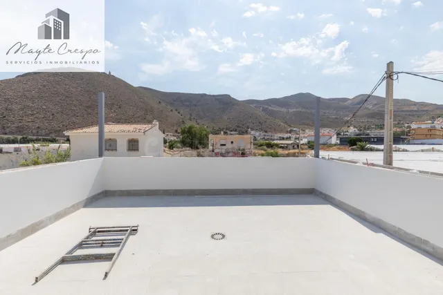 Estrena vivienda a 5 minutos de la playa en Castell de Ferro - foto 4