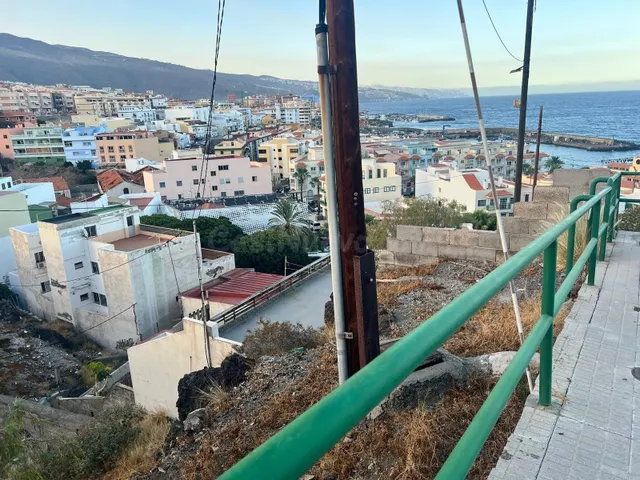 Oportunidad Estratégica: Solar de 330 m2 con gran edificabil