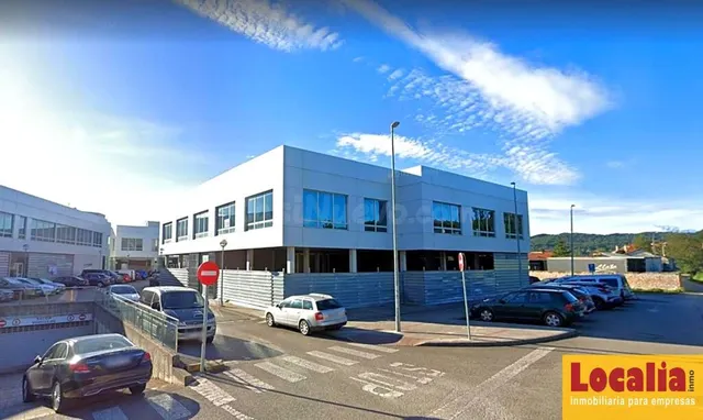 Amplia Superficie Comercial en Camargo, Cantabria - foto 3