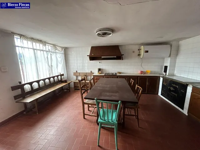 Se vende casa en Carracedelo — 22