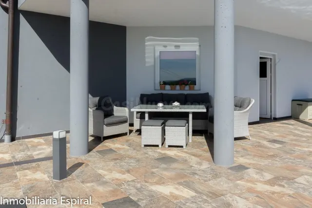 Impresionante Chalet en Abegondo con Vistas al Valle . - foto 4