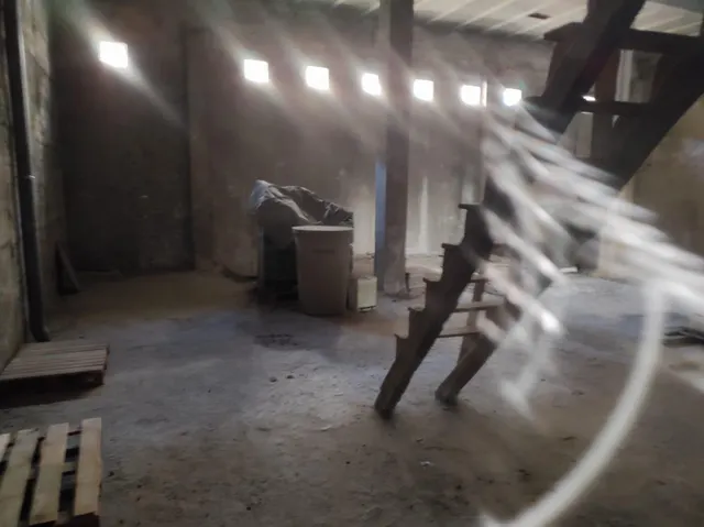 LOCAL COMERCIAL EN VENTA — 12