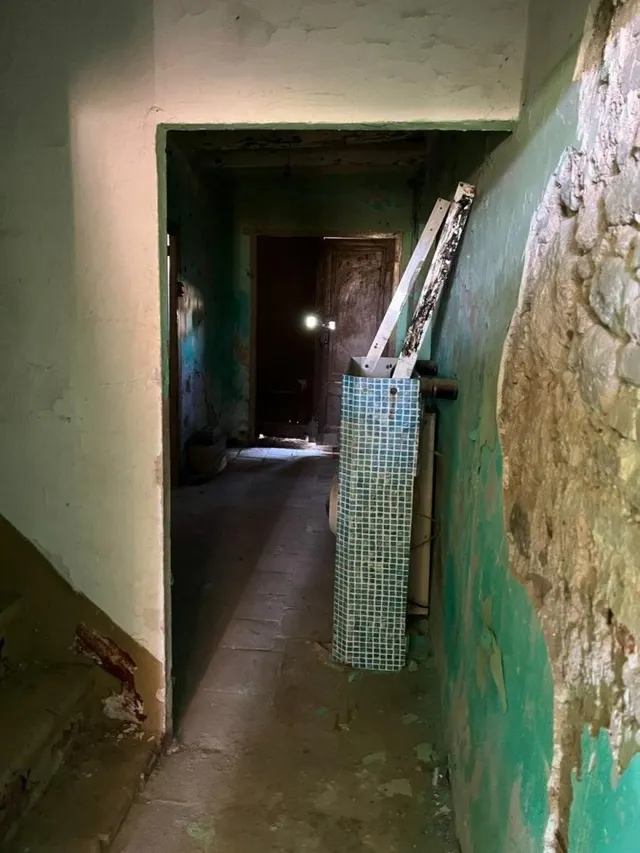 SOLAR EN VENTA CON CASAL DE PIEDRA EN LA SERRA BARONA — 18