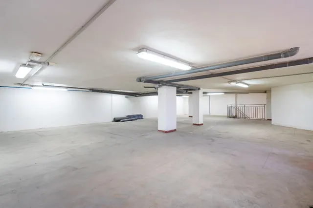 Local Comercial en venta — 13