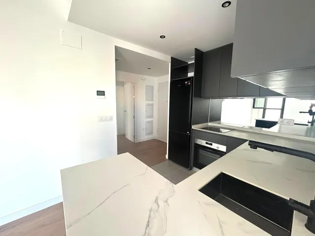 Piso 2 habitaciones 66m² en alquiler - López de Gomara — 14