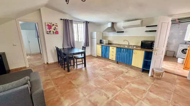 Ático en alquiler de larga temporada - foto 4